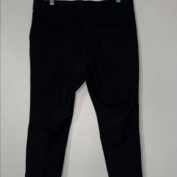 Ann Taylor Black Dress Pants with Tailored Silhouette - Picture 6 of 8